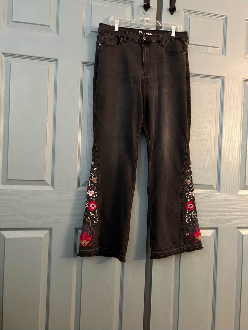 DG2 Diane Gilman Black Bell Bottom Jeans